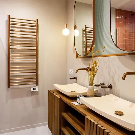 The Josephine Montmartre Apartment