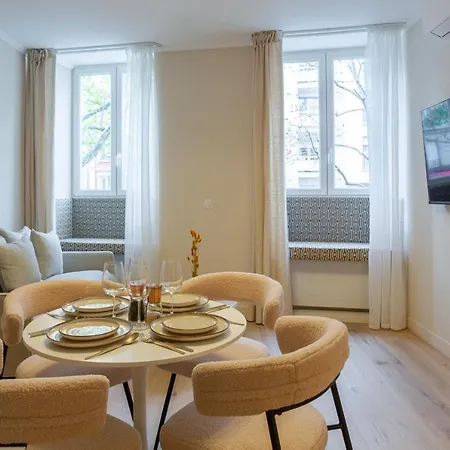 The Josephine Montmartre Apartment *